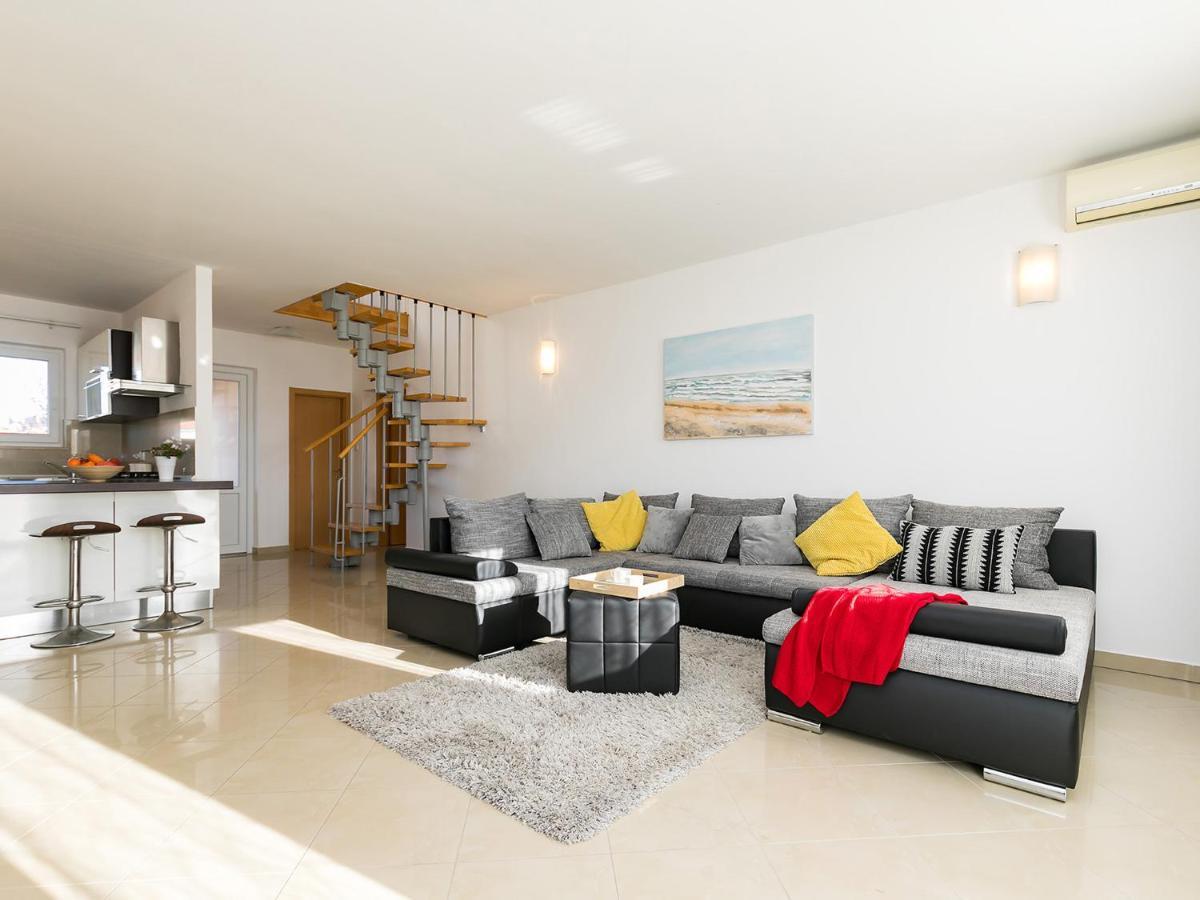 Holiday Appartment Tessa Poreč Kültér fotó